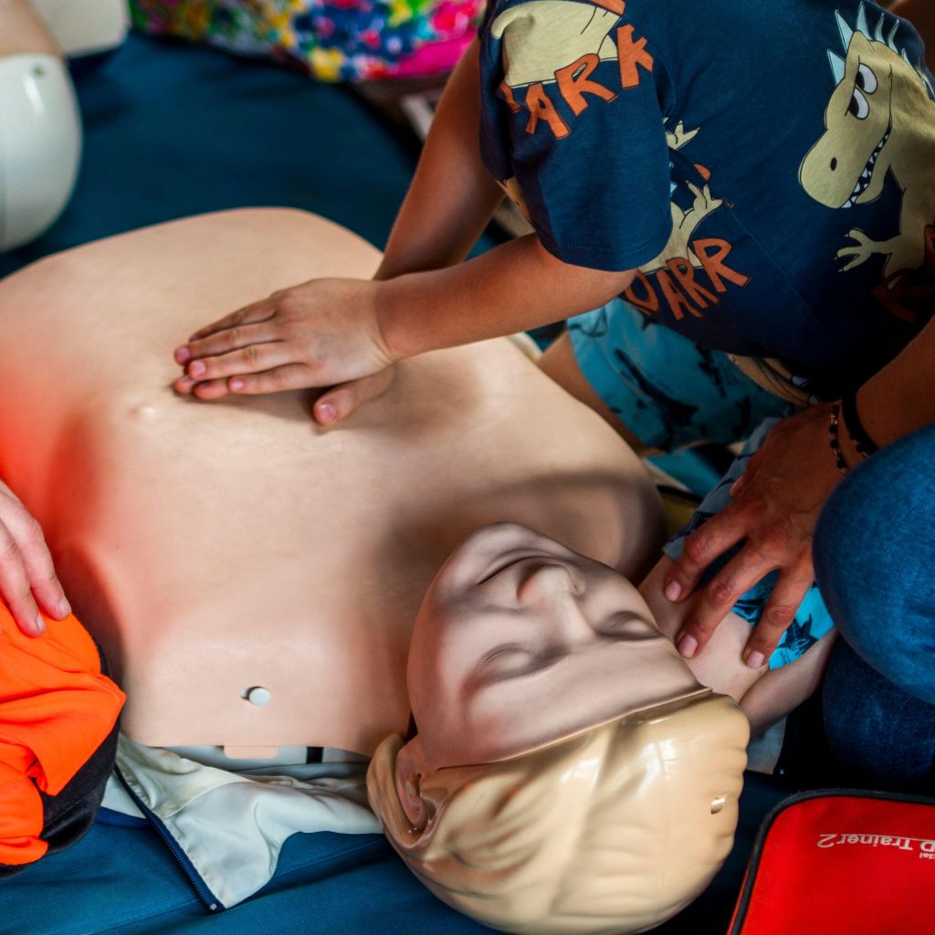 FORMAZIONE ADDETTI AL PRIMO SOCCORSO SUI LUOGHI DI LAVORO. AZIENDE GR.B-C 12H
